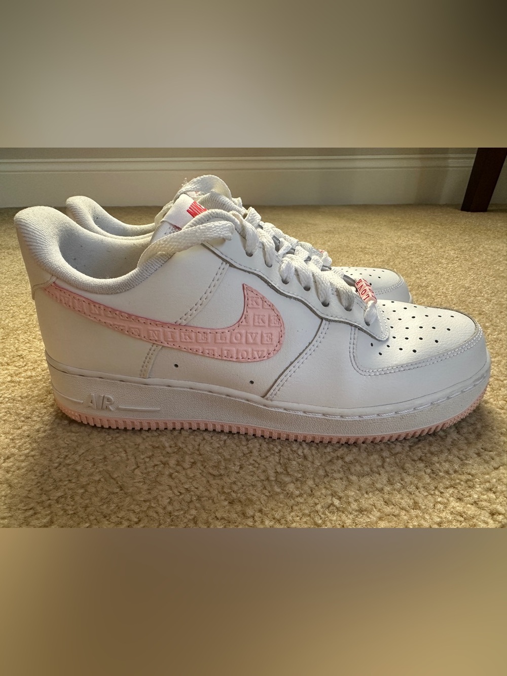 Nike Air Force 1 Low “Valentine’s Day” Pink Love Size 9 - Picture 2 of 4